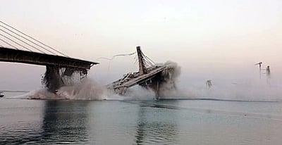 பிகார்: 3 வாரத்தில் இடிந்து விழுந்த 13-வது பாலம்!